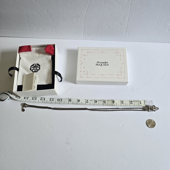 Alexander McQueen Skull Necklace Silver - Picture 5 of 9